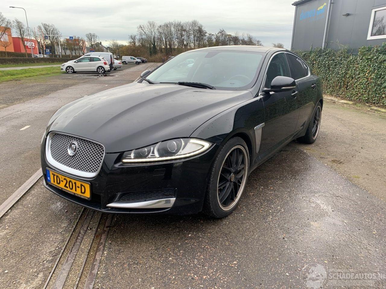 Jaguar XF 2.2 D 16V Sedan 4Dr Diesel 2.179cc 140kW (190pk) RWD 2011-05/2015-04 224DT; DW12C