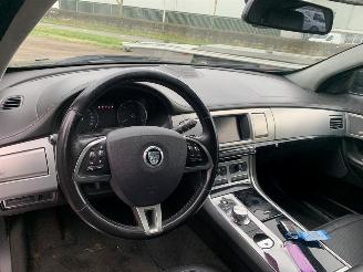 Jaguar XF 2.2 D 16V Sedan 4Dr Diesel 2.179cc 140kW (190pk) RWD 2011-05/2015-04  224DT; DW12C picture 10