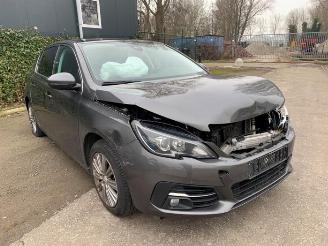 Auto da rottamare Peugeot 308 308 (L3/L8/LB/LH/LP), Hatchback 5-drs, 2013 / 2021 1.2 12V e-THP PureTech 110 2017/12
