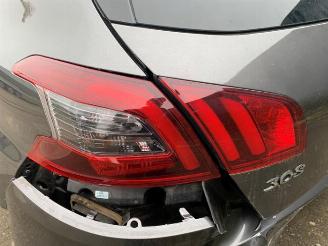 Peugeot 308 308 (L3/L8/LB/LH/LP), Hatchback 5-drs, 2013 / 2021 1.2 12V e-THP PureTech 110 picture 11