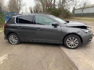 Peugeot 308 308 (L3/L8/LB/LH/LP), Hatchback 5-drs, 2013 / 2021 1.2 12V e-THP PureTech 110 picture 2