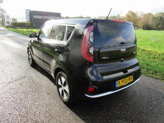 Kia E-Soul electric picture 5