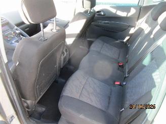 Peugeot 3008 1.6 vti picture 6