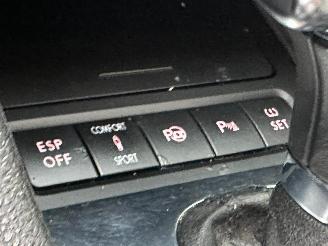 Volkswagen Golf DSG Panorama Dynaudio Leer Sport Mode picture 16