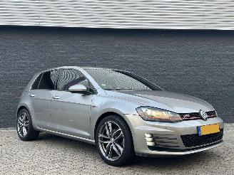 krockskadad bil auto Volkswagen Golf 1.4 TSI GTI Interieur + Exterieur 2013/1