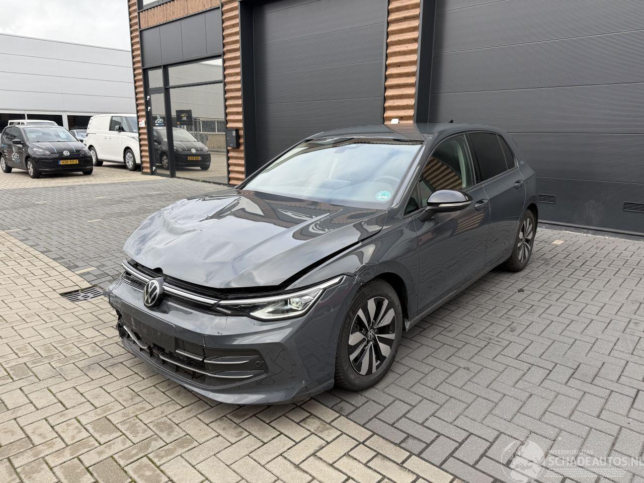 Volkswagen Golf 8.5 Facelift 1.5 eTSI