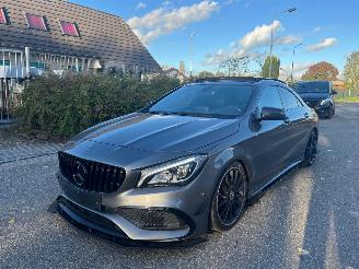 Schadeauto Mercedes Cla-klasse Coupé 180 AMG 2019/5