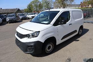 Schade bestelwagen Peugeot Partner 1.5 HDI 2022/1