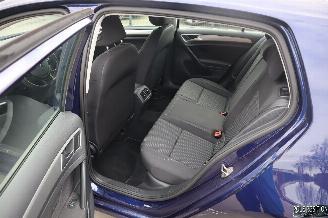 Volkswagen Golf 1.0 BENZ picture 17
