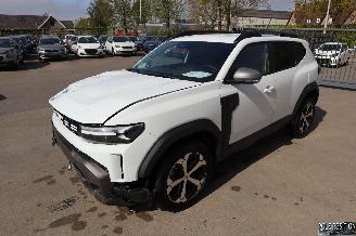 skadebil auto Dacia Duster 1.6 HYBRIDE 2024/9