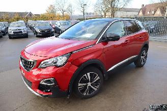 krockskadad bil auto Peugeot 3008 1.2 BENZ 2018/2
