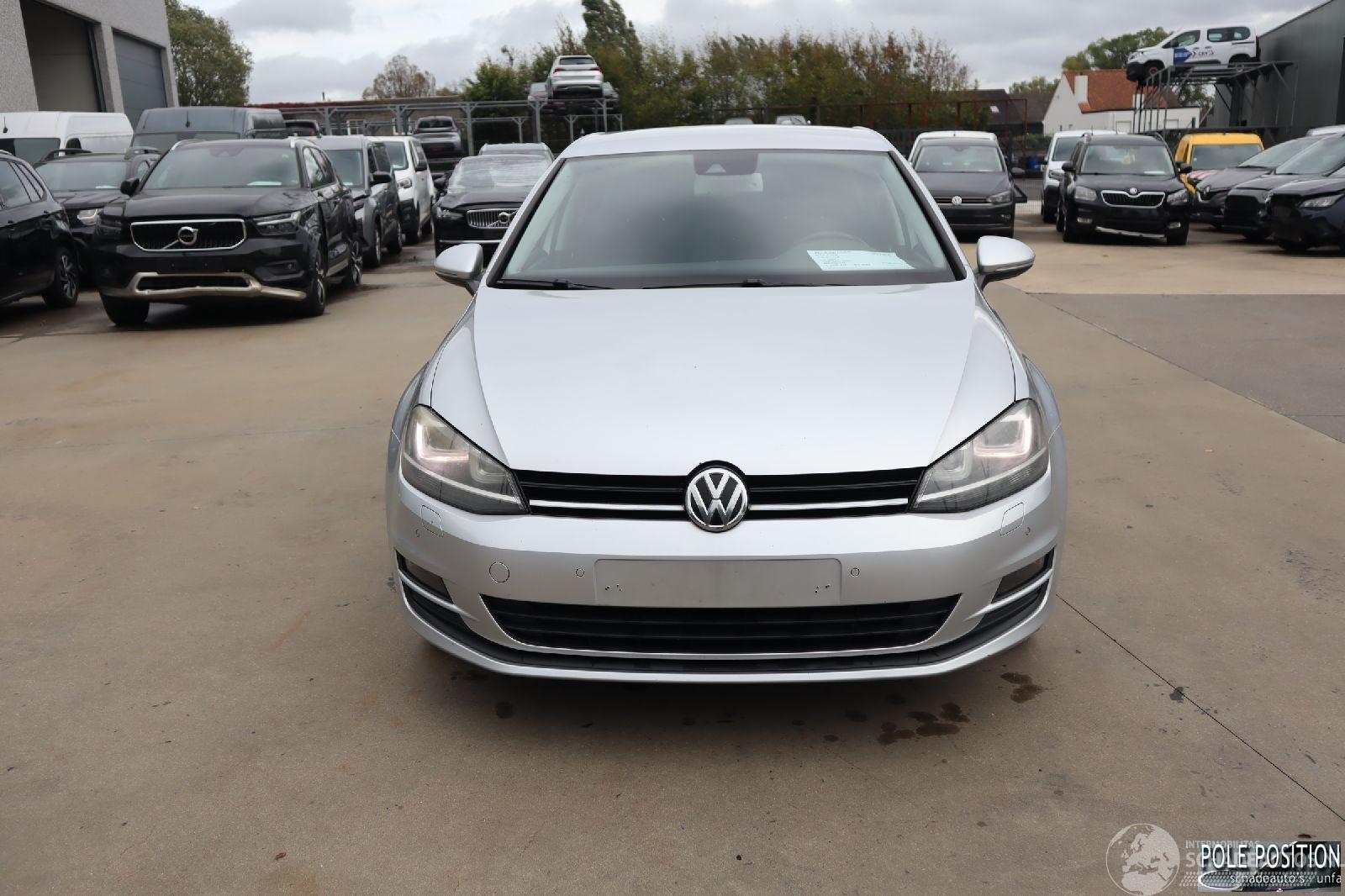 Volkswagen Golf 1.2 BENZ
