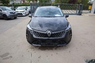 Schadeauto Renault Clio 1.0 BENZ 2025/2