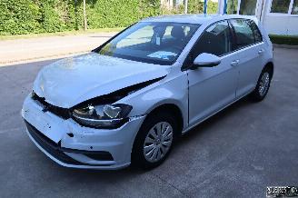 Coche accidentado Volkswagen Golf 1.6 TDI 2018/11