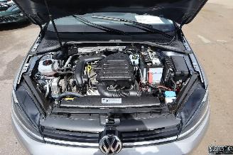 Volkswagen Golf 1.0 BENZ picture 15