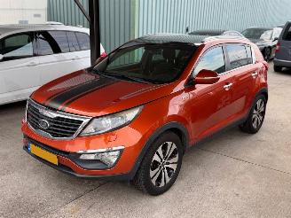 Damaged car Kia Sportage 2.0 AWD LPG AUTOMAAT FULL OPTIONS 2013/1