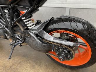 KTM 1290 Super Duke R Carbon Austin uitlaat picture 16