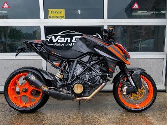 skadebil motor KTM 1290 Super Duke R Carbon Austin uitlaat 2017/6