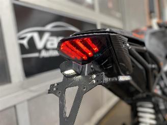 KTM 1290 Super Duke R Carbon Austin uitlaat picture 12