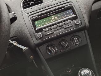 Volkswagen Polo 1.2 tsi   90pk  5drs airco picture 9