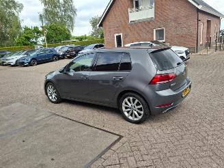 Coche accidentado Volkswagen Golf 1.5 tsi 110kw automaat navi 2019/12