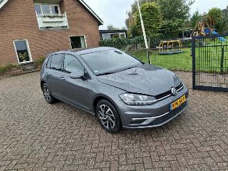 krockskadad bil auto Volkswagen Golf 1.0 tsi  higline navi clima  85kw 2018/11