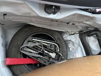 Volkswagen Up! 1.0 UP! AIRCO 5 DEURS BOUWJAAR 2013 RIJDBAAR  2999 EURO picture 8