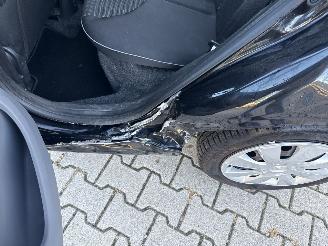 Peugeot 107 1.0 ACTIVE AIRCO RIJDBARE SCHADE! BOUWJAAR 2013  1999 EURO picture 3