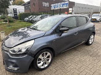  Renault Clio 1.2 NIGHT&DAY RIJDBAAR BOUWJAAR 2016 139753 KM  3500 EURO VAST 2016/11