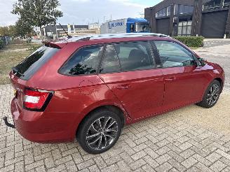 Skoda Fabia 1.2 TSi EDITION COMBI LICHTE SCHADE! BOUWJAAR 2016 3850 EURO picture 4