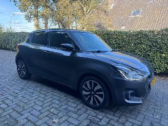 Schadeauto Suzuki Swift 1.2 STIJL SMART HYBRID NAVI CAMERA CRUISE STOELVERWARMING 2017/5