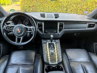 Porsche Macan 2.0 PANO LEDER GEEN SCHADE! picture 3