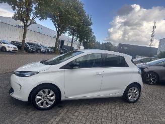 Renault Zoé R240 INTENS 22KWH MET NIEUWE APK picture 4