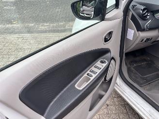 Renault Zoé R240 INTENS 22KWH MET NIEUWE APK picture 12