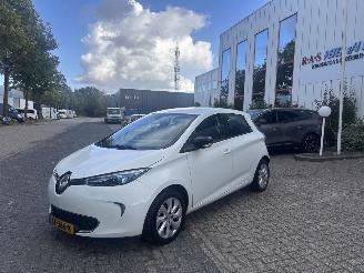 Renault Zoé R240 INTENS 22KWH MET NIEUWE APK picture 3