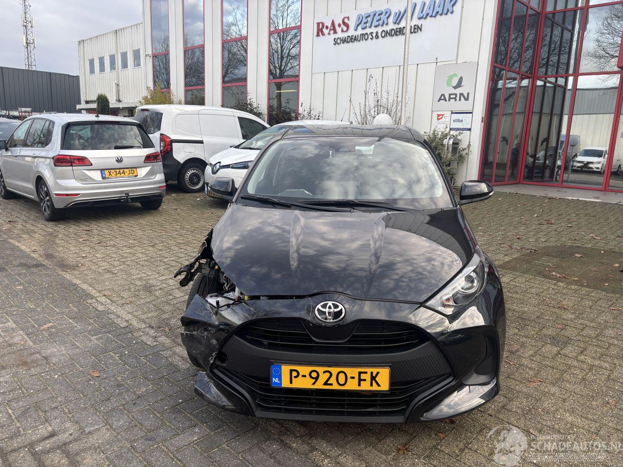 Toyota Yaris 1.0 VVT-I ACTIVE