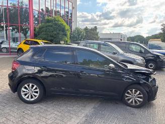 Auto da rottamare Volkswagen Polo Polo VI (AW1), Hatchback 5-drs, 2017 1.0 TSI 12V BlueMotion 2018/9