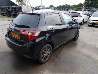 Toyota Yaris Yaris III (P13), Hatchback, 2010 / 2020 1.5 16V Hybrid picture 4