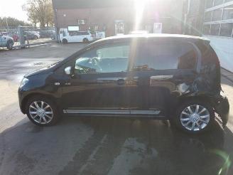 Volkswagen Up! Up! (121), Hatchback, 2011 1.0 12V 60 picture 2