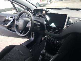 Peugeot 208 1.2 PureTech Blue Lion picture 18