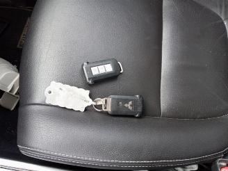 Mitsubishi Outlander Outlander (GF/GG), SUV, 2012 / 2022 2.0 16V PHEV 4x4 picture 19