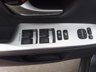 Toyota Prius Plus Prius Plus (ZVW4), MPV, 2011 1.8 Hybrid 16V picture 12