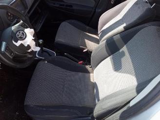 Toyota Yaris Yaris III (P13), Hatchback, 2010 / 2020 1.5 16V Hybrid picture 24