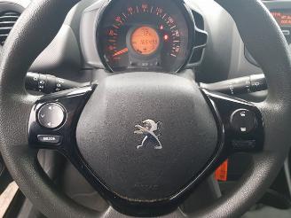 Peugeot 108 1.0 e-VTi Active picture 20