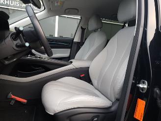 MG MG5 Standard Range Luxury 50 kWh picture 12