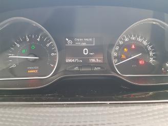 Peugeot 208 1.2 PureTech Allure picture 21