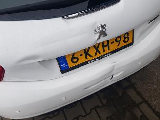 Peugeot 208 1.0 VTi Active picture 9