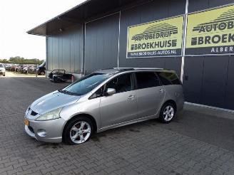 Coche siniestrado Mitsubishi Grandis Grandis (NA), MPV, 2004 / 2010 2.4 16V MIVEC 2011/1
