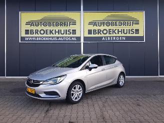 Schadeauto Opel Astra 1.0 Edition 2016/2
