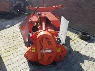 Schade machine Kuhn  BPR 305 